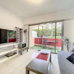 studio-azur-cannes-centre-balcon-calme.fr-provencehotel.com/
