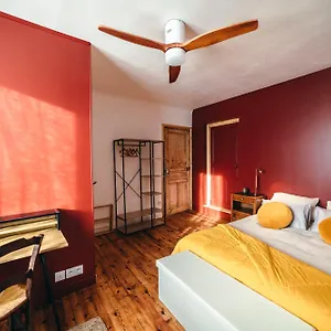appartement-cosy-au-coeur-du-village-le-segala.midi-pyreneeshotels.com/